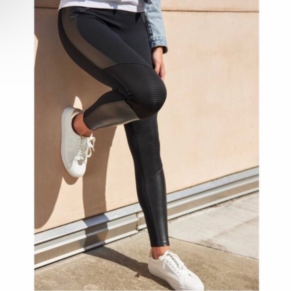 Assets by SPANX Women's Black Faux Leather Moto Leggings Size M Ponte Stretch